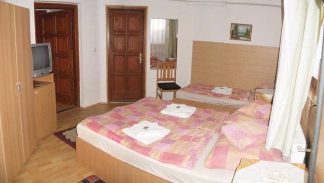 Nadix Panzio Bed and Breakfast Debrecen Habitación foto